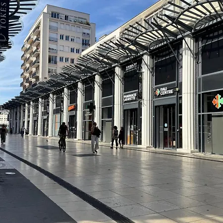 公寓 4 Personnes - Hyper Centre - Clemenceau 波城